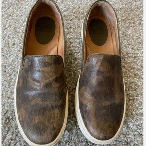 Söfft Somers Camo Slip Ons Women’s Size 6.5M Comfort Shoes Costal and Preppy